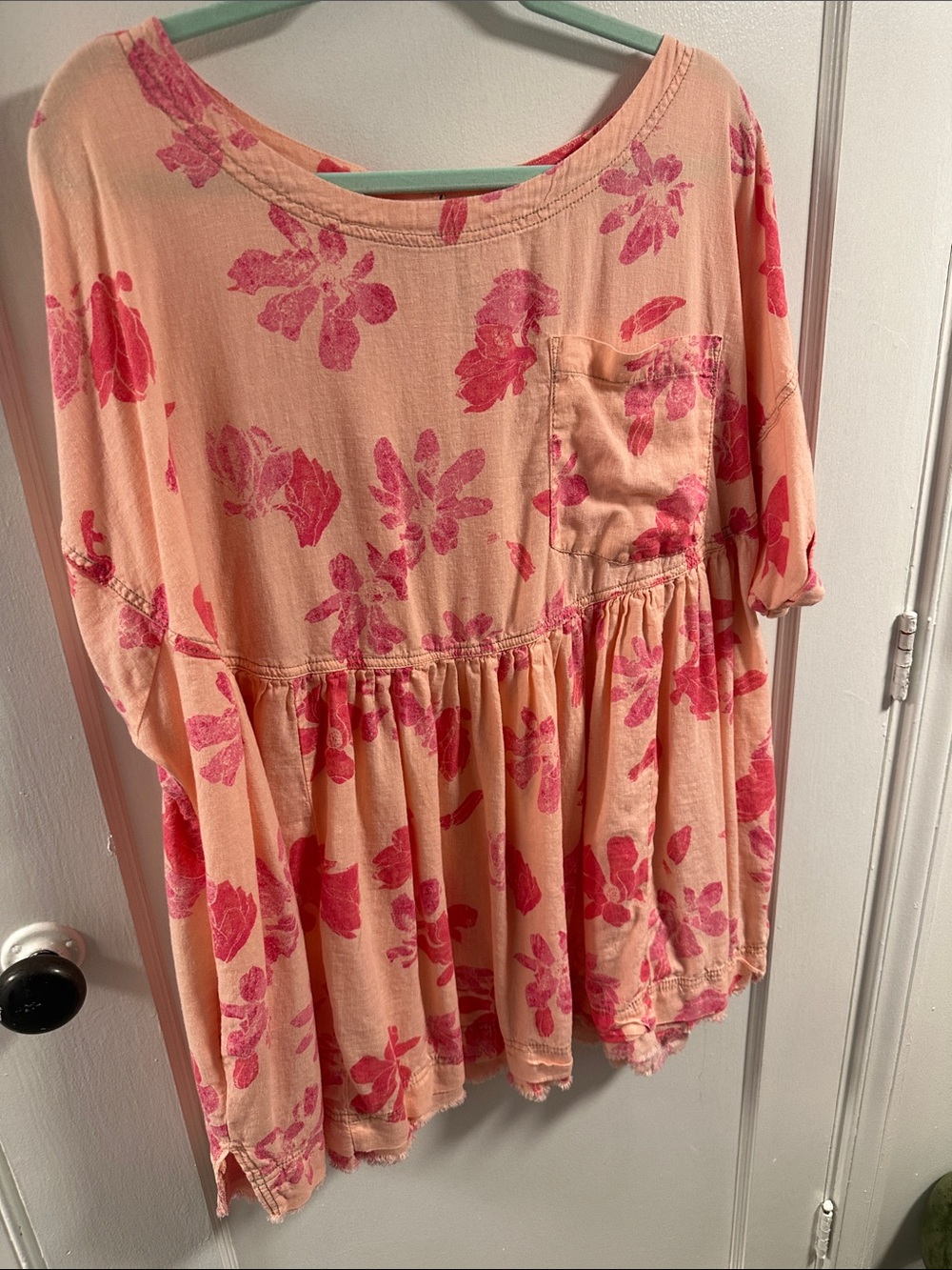 We The Free Peach Short-Sleeve Floral Peplum Top with Pink Print